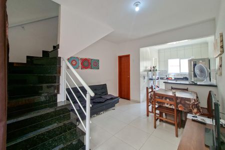 Casa de Condomínio para alugar com 2 quartos, 68m² em Jardim Imperador, Praia Grande