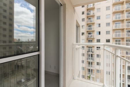 Varanda  de apartamento para alugar com 2 quartos, 36m² em Guaiauna, São Paulo