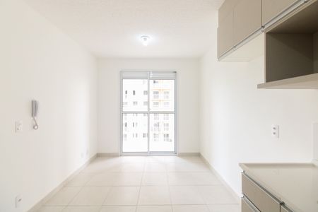 Sala  de apartamento para alugar com 2 quartos, 36m² em Guaiauna, São Paulo