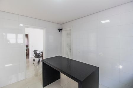 Casa de condomínio à venda com 382m², 4 quartos e 2 vagasCozinha