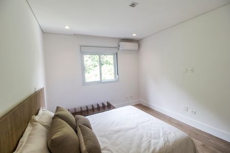 Casa de condomínio à venda com 382m², 4 quartos e 2 vagasQuarto 3