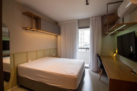 Sala / Quarto - Studio de kitnet/studio para alugar com 1 quarto, 25m² em Vila Olímpia, São Paulo