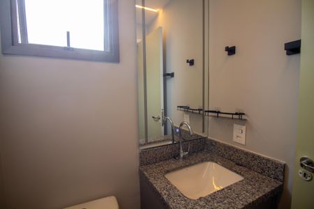 Banheiro de kitnet/studio para alugar com 1 quarto, 25m² em Vila Olímpia, São Paulo