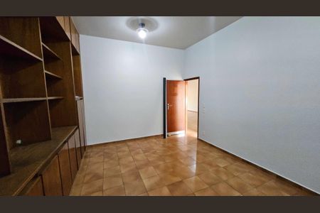 Casa para alugar com 420m², 4 quartos e 6 vagas Casa para alugar com 420m², 4 quartos e 6 vagasEscritório