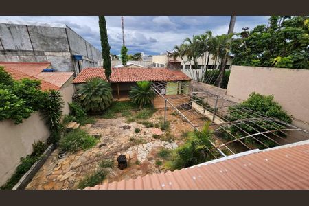 Casa para alugar com 420m², 4 quartos e 6 vagas Casa para alugar com 420m², 4 quartos e 6 vagasQuintal