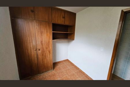 Casa para alugar com 420m², 4 quartos e 6 vagas Casa para alugar com 420m², 4 quartos e 6 vagasQuarto de Serviço