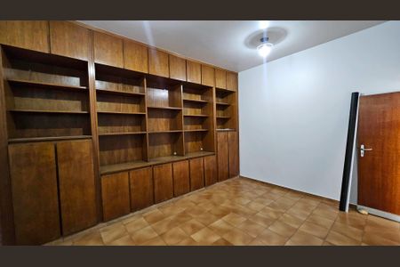 Casa para alugar com 420m², 4 quartos e 6 vagas Casa para alugar com 420m², 4 quartos e 6 vagasEscritório