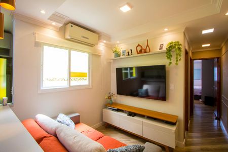 Sala de apartamento para alugar com 2 quartos, 57m² em Vila Pires, Santo André