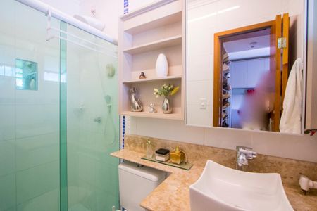 Apartamento para alugar com 57m², 2 quartos e 1 vagaBanheiro do quarto 1