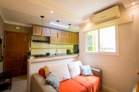 Sala de apartamento para alugar com 2 quartos, 57m² em Vila Pires, Santo André