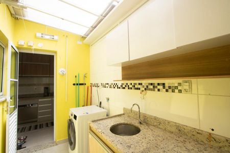 Apartamento para alugar com 57m², 2 quartos e 1 vagaÁrea de serviço