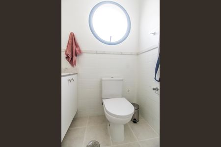 Apartamento à venda com 155m², 3 quartos e 2 vagas Apartamento à venda com 155m², 3 quartos e 2 vagasBanheiro da Suíte