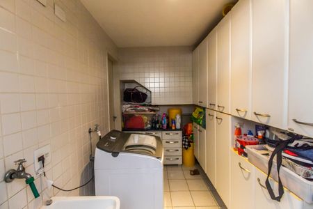 Apartamento à venda com 155m², 3 quartos e 2 vagas Apartamento à venda com 155m², 3 quartos e 2 vagasÁrea de Serviço