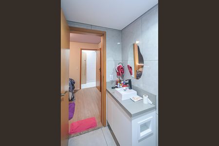 Apartamento à venda com 240m², 4 quartos e 4 vagas Apartamento à venda com 240m², 4 quartos e 4 vagasBanheiro da Suíte