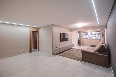 Apartamento à venda com 240m², 4 quartos e 4 vagasSala