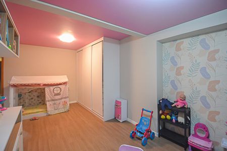 Apartamento à venda com 240m², 4 quartos e 4 vagas Apartamento à venda com 240m², 4 quartos e 4 vagasSuíte 2