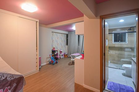 Apartamento à venda com 240m², 4 quartos e 4 vagas Apartamento à venda com 240m², 4 quartos e 4 vagasSuíte 2