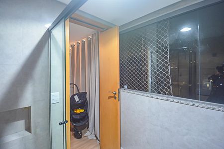 Apartamento à venda com 240m², 4 quartos e 4 vagas Apartamento à venda com 240m², 4 quartos e 4 vagasBanheiro da Suíte 3