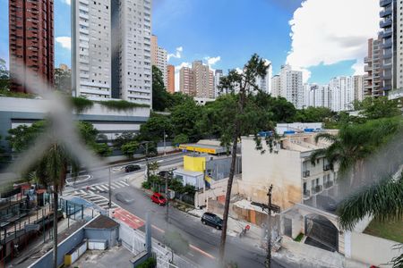 Apartamento para alugar com 74m², 2 quartos e 1 vagaVista da Varanda da Sala