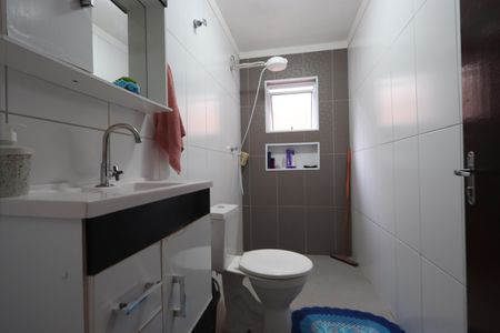 Casa à venda com 180m², 4 quartos e 1 vagaBanheiro