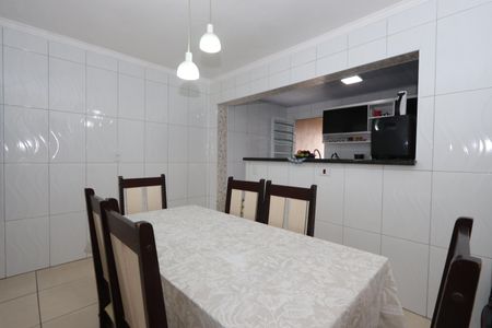 Casa à venda com 180m², 4 quartos e 1 vagaCopa