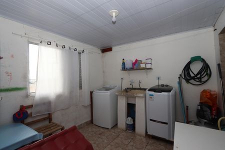 Casa à venda com 180m², 4 quartos e 1 vagaLavanderia