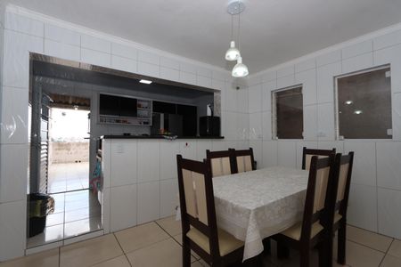 Casa à venda com 180m², 4 quartos e 1 vagaCopa