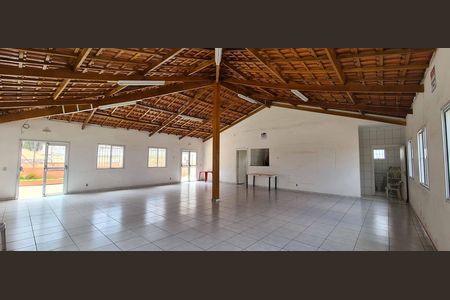 Apartamento à venda com 100m², 2 quartos e 1 vaga