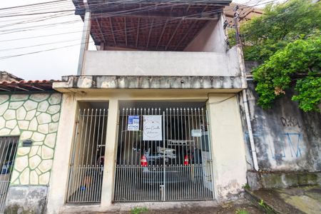 Casa à venda com 250m², 5 quartos e 3 vagasFachada