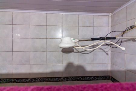 Casa à venda com 250m², 5 quartos e 3 vagasBanheiro 1