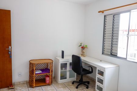 Quarto 2 de casa à venda com 4 quartos, 147m² em Centro, Osasco