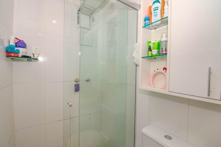 Apartamento à venda com 59m², 2 quartos e 1 vaga Apartamento à venda com 59m², 2 quartos e 1 vagaBanheiro