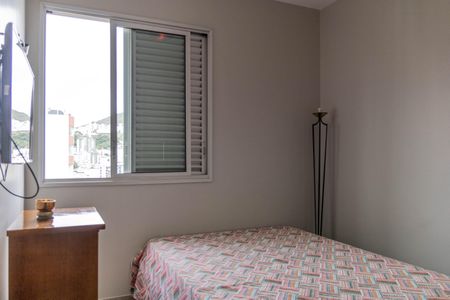 Apartamento à venda com 97m², 3 quartos e 2 vagasQuarto 2