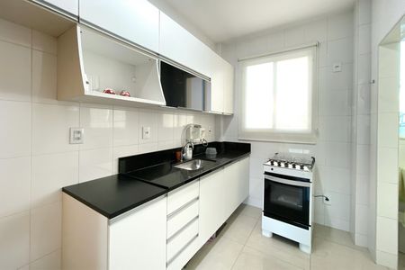 Apartamento à venda com 97m², 3 quartos e 2 vagas Apartamento à venda com 97m², 3 quartos e 2 vagasCozinha