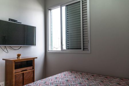 Apartamento à venda com 97m², 3 quartos e 2 vagasQuarto 2