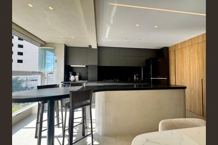 Apartamento à venda com 95m², 3 quartos e 2 vagasCozinha