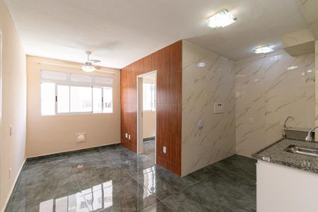 Sala de apartamento para alugar com 2 quartos, 35m² em Fazenda da Juta, São Paulo