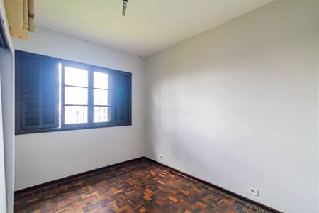 Quarto 01 de casa para alugar com 3 quartos, 100m² em Jardim Ester, São Paulo