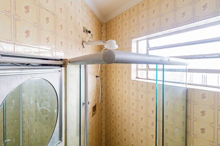 Casa à venda com 100m², 3 quartos e 2 vagasSuite - Banheiro