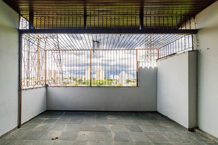 Casa à venda com 100m², 3 quartos e 2 vagasÁrea externa