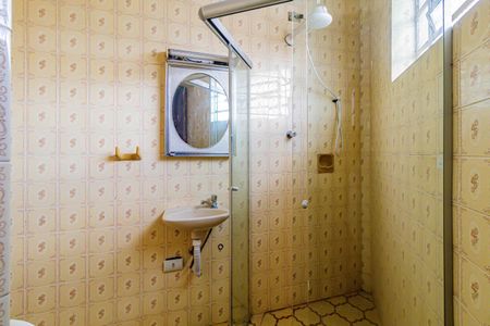 Casa à venda com 100m², 3 quartos e 2 vagasSuite - Banheiro