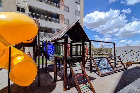 Apartamento à venda com 81m², 2 quartos e 2 vagas Apartamento à venda com 81m², 2 quartos e 2 vagasÁrea comum - Playground