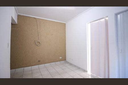 Casa para alugar com 2 quartos, 64m² em Vila Antonieta, São Paulo