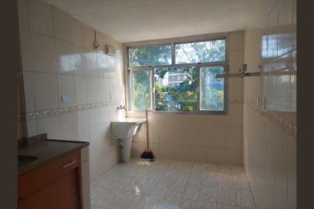 Apartamento à venda com 45m², 2 quartos e 1 vaga Apartamento à venda com 45m², 2 quartos e 1 vagaÁrea de serviço