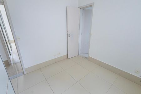 Apartamento à venda com 80m², 3 quartos e 2 vagas Apartamento à venda com 80m², 3 quartos e 2 vagasquarto 2 / semi-suite
