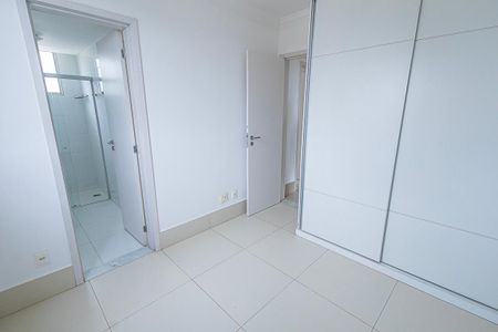 Apartamento à venda com 80m², 3 quartos e 2 vagas Apartamento à venda com 80m², 3 quartos e 2 vagasquarto 1 / semi-suite