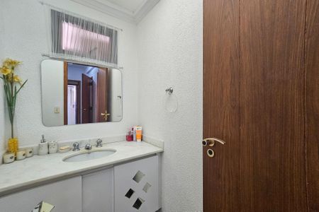 Apartamento para alugar com 200m², 3 quartos e 1 vaga Apartamento para alugar com 200m², 3 quartos e 1 vagabanheiro
