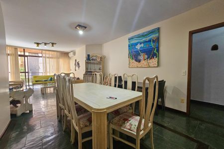 Apartamento para alugar com 200m², 3 quartos e 1 vaga Apartamento para alugar com 200m², 3 quartos e 1 vagaSala