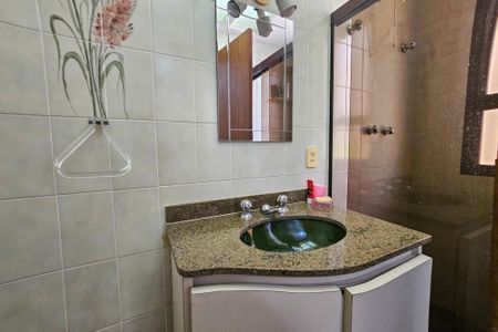 Apartamento para alugar com 200m², 3 quartos e 1 vaga Apartamento para alugar com 200m², 3 quartos e 1 vagabanheiro da suíte 3