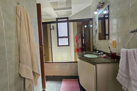 Apartamento para alugar com 200m², 3 quartos e 1 vaga Apartamento para alugar com 200m², 3 quartos e 1 vagabanheiro da suíte 1